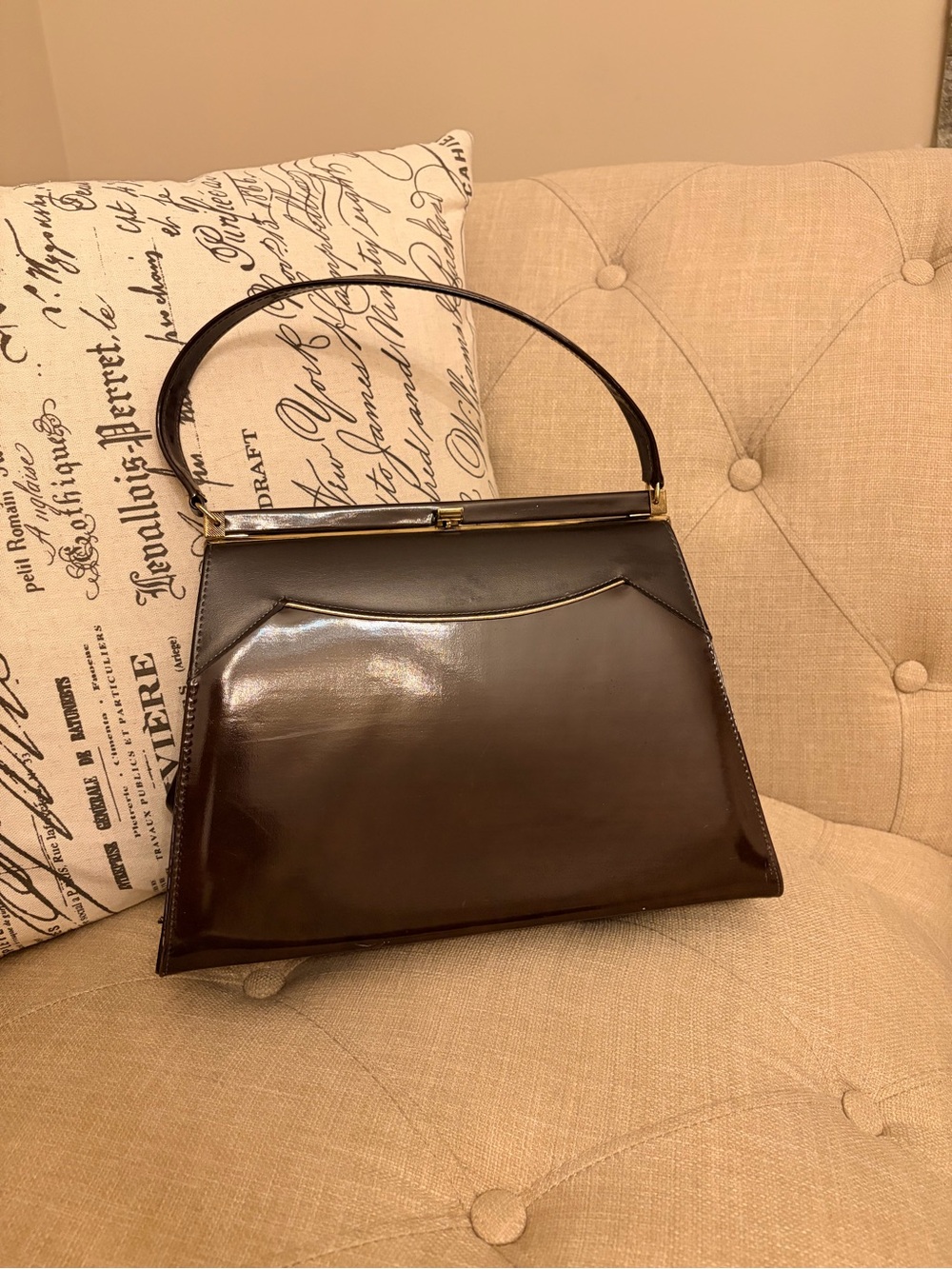 A Naturalizer Handbag. Vintage Structured Top-Handle Women’s Bag in Dark Brown